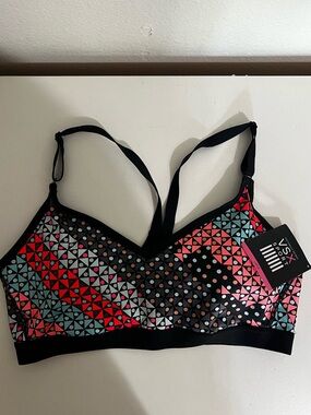 Victoria's Secret VSX Sport Bra with a Geometric Print Design size Large NWT